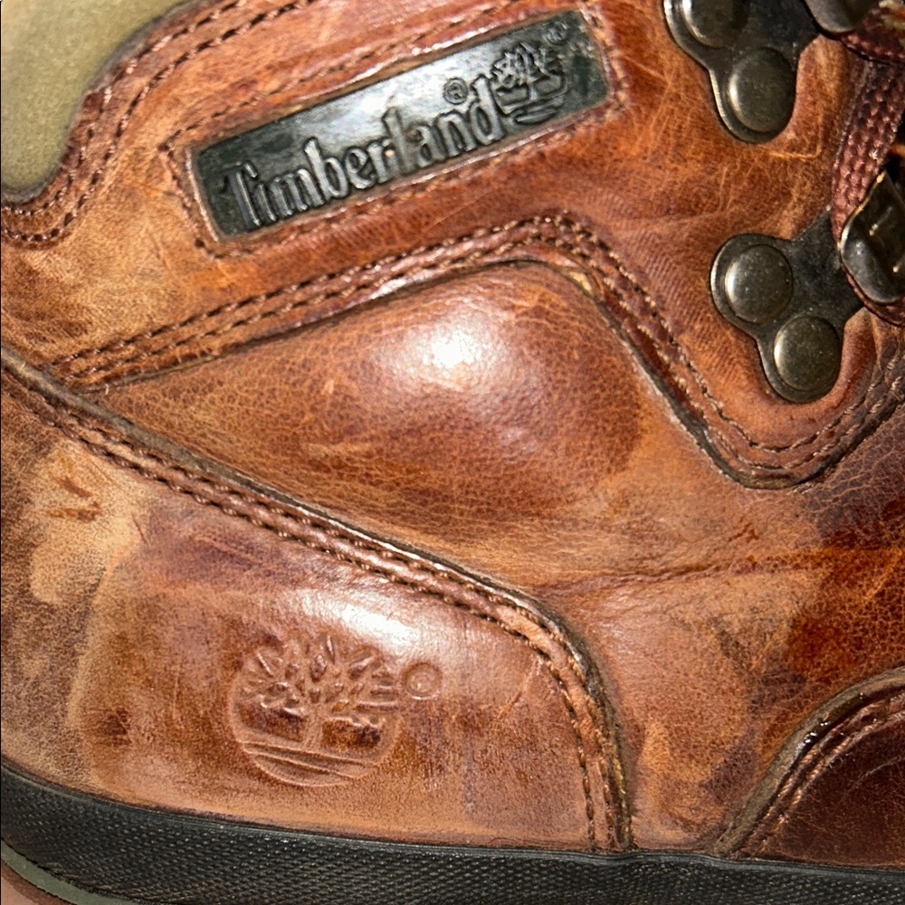 Vintage Timberland Dark Brown Leather Boots. Wore a few times. - Picture 3 of 8